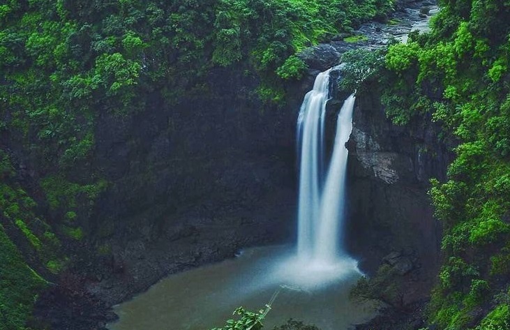 Dabosa Waterfall